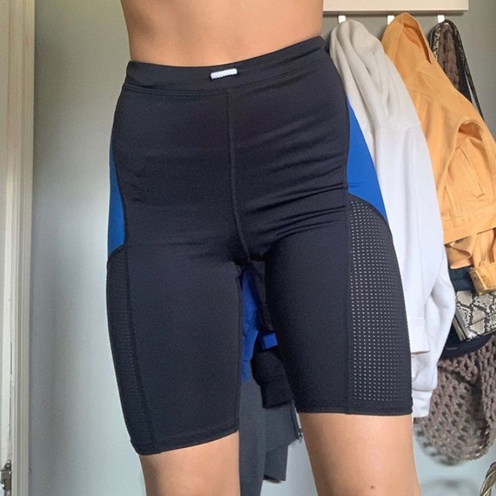urban outfitter biker shorts